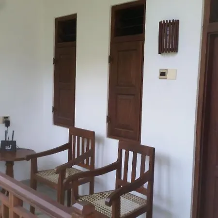 The Ed Corner - Hiriketiya Apartment Dickwella Exterior photo