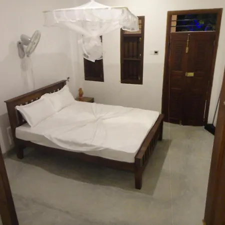 The Ed Corner - Hiriketiya Apartment Dickwella Exterior photo