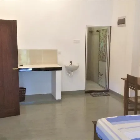 The Ed Corner - Hiriketiya Apartment Dickwella Exterior photo