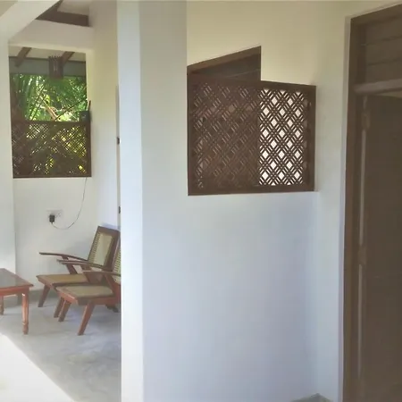 The Ed Corner - Hiriketiya Apartment Dickwella Exterior photo