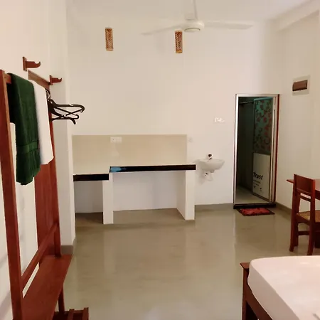 The Ed Corner - Hiriketiya Apartment Dickwella Room photo