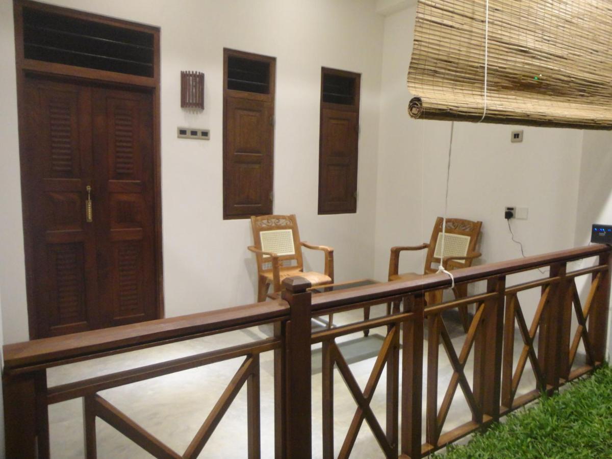 The Ed Corner - Hiriketiya Privatunterkunft *