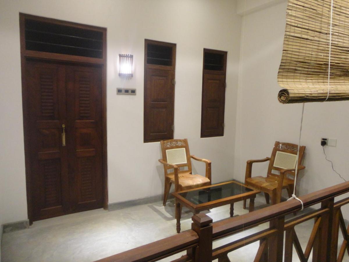 Homestay The Ed Corner - Hiriketiya