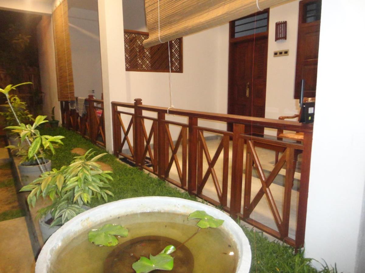 The Ed Corner - Hiriketiya *