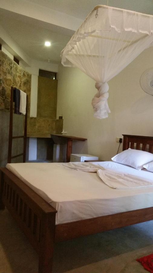 Homestay The Ed Corner - Hiriketiya