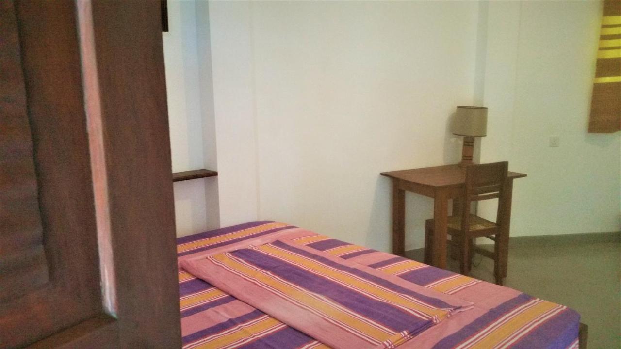 The Ed Corner - Hiriketiya Homestay
